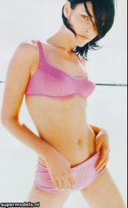 Danielle_Zinaich_01__16_.jpg
