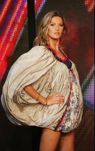 49863_ColcciFashion_Rio_AW08GiseleBundchencelebritycity3_122_1034lo.jpg