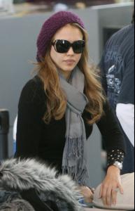 jessica_alba_lax_1.jpg