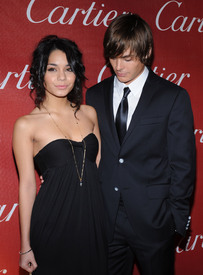 celeb-city.eu_Vanessa_Hudgens_Palm_Springs_IFF_Awards_Gala_01-05-2008_004.jpg