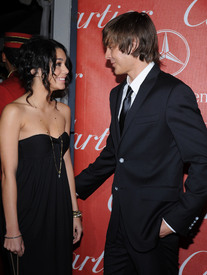 celeb-city.eu_Vanessa_Hudgens_Palm_Springs_IFF_Awards_Gala_01-05-2008_007.jpg