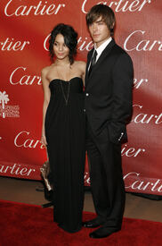 celeb-city.eu_Vanessa_Hudgens_Palm_Springs_IFF_Awards_Gala_01-05-2007_025.jpg