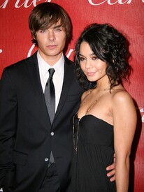 celeb-city.eu_Vanessa_Hudgens_Palm_Springs_IFF_Awards_Gala_01-05-2008_044.jpg