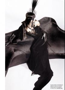 Maria_Num__ro_No36_Sep02_La_Couture_Vue_De_Haut_byKarlLagerfeld.jpg