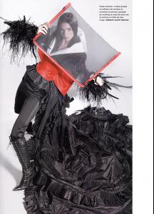Maria_Num__ro_No36_Sep02_La_Couture_Vue_De_Haut_byKarlLagerfeld5.jpg