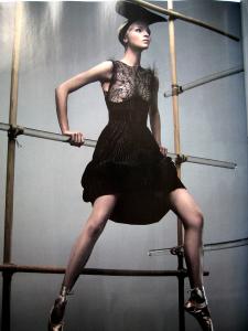 Maria_Vogue_FR_Sep06_Affinit__s__lectives_byCraigMcDean.jpg