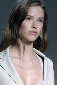 Taryn_Calvin_Klein_____Ss_20082.jpg