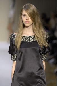 taryn_Collette_Dinnigan_____Ss_20083.jpg