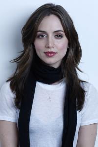 Eliza_Dushku_Jeff_Vespa_Portrait_Studio_05.jpg