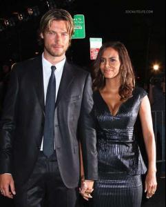 post_image_halleberry_gabrielaubrey_calvinklein_party_photos_09082008_08.jpg