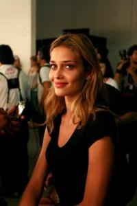 20100121103440_128405_large_ana_beatriz_barros.jpg