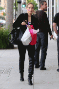 th_bbc21f62573560.gif