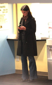 KatieHolmes003.jpg