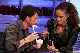 Preppie_-_Alicia_Keys_appearing_on_the_Spanish_TV_show_El_Hormiguero_in_Spain_-_Jan._19_2010_4134.jpg