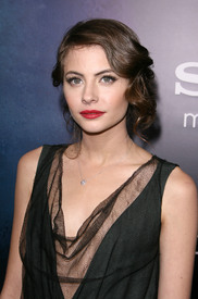 celebrity-paradise.com-The_Elder-Willa_Holland_2010-01-21_-_Legion_World_Premiere_in_Hollywood_730.jpg