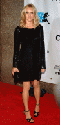 th_57fd9063954365.gif