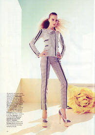 USHarpersBazaar-Feb2010-WhatsNew12.jpg