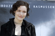 th_4da45562331839.gif