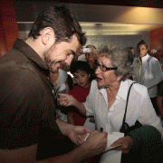 th_ba2e7562119491.gif