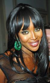 Naomi_Campbell_Fashion_Dinner_for_AIDS_19.jpg