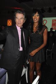 Naomi_Campbell_Fashion_Dinner_for_AIDS_31.jpg