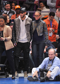 celebrity_paradise.com_TheElder_AliciaKeys2011_01_27_atMiamiHeatvsNYKnicksgameatMadisonSquareGarden5.jpg