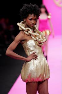 37163_celebrity_city_Various_Paris_Fashion_Shows_182_123_64lo.jpg