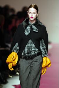 16708_celebrity_city_Various_Milan_Fashion_Shows_39_123_173lo.jpg