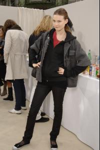 57438_celebrity_city_Chanel_Paris_Fashion_Show_Backstage_33_123_335lo.jpg