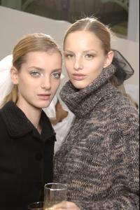 57591_celebrity_city_Chanel_Paris_Fashion_Show_Backstage_45_123_463lo.jpg