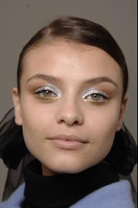 56920_celebrity_city_Chanel_Paris_Fashion_Show_Backstage_8_123_570lo.jpg