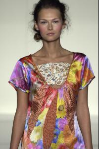 32633_celebrity_city_Cynthia_Rowley_NY_S_S_07_Details_209_123_441lo.jpg