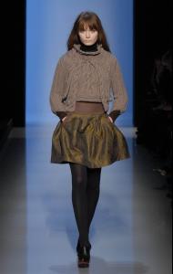 87401_celebrity_city_alexandra_tomlinson_Fashion_Show_18_123_214lo.jpg