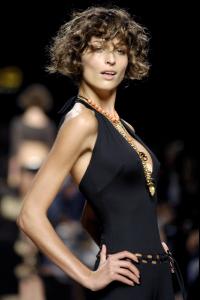 73095_celebrity_city_Fisico_Milan_Fashion_Show_35_123_402lo.jpg