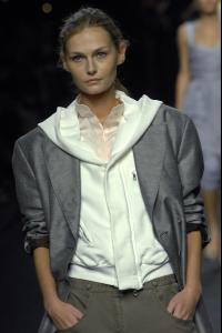 77487_celebrity_city_Frankie_Morello_Milan_S_S_07_104_123_42lo.jpg