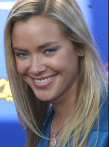 Kristanna_Loken_dressed_580197.jpg