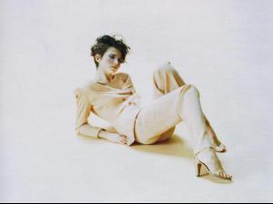 Janine_Giddings_dressed_83960.jpg