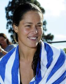 Ana_Ivanovic_at_the_Hilton_on_The_Park_Hotelin_Melbourne_2.jpg