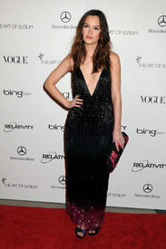 74964_Leighton_Meester_2011_ArtOfElysium_Heaven_Gala_1_J0001_012_122_579lo.jpg