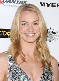 78315_Yvonne_Strahovski_GDayUSA2011BlackTieGala_J0001_006_122_78lo.jpg