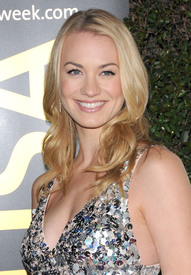 78347_Yvonne_Strahovski_GDayUSA2011BlackTieGala_J0001_007_122_136lo.jpg