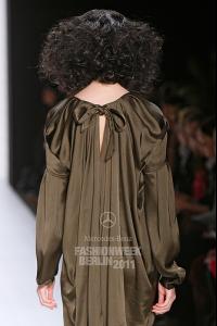 Masha_unrath_strano_bfw_fw_11_m_b__f_b2.jpg