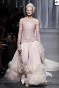 kristen_chanel_hc_ss_11_nowfashion.jpg