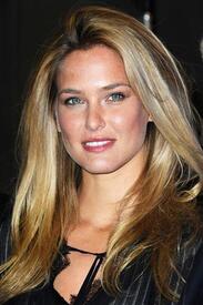 Bar Refaeli Launches the Anselm Reyle for Dior collection January 12 2012 03.jpg