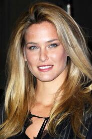 Bar Refaeli Launches the Anselm Reyle for Dior collection January 12 2012 04.jpg