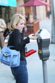 Emma Roberts in Beverly Hills 1001.jpg