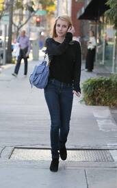 Emma Roberts in Beverly Hills 1003.jpg