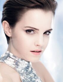 Emma Watson Lancome Paris Photo 1.jpg