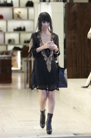 Bai Ling shopping in Beverly Hills 4.1.2012_09.jpg