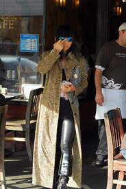 Bai Ling leaves the Kings Road Cafe in L.A. 19.1.2012_04.jpg